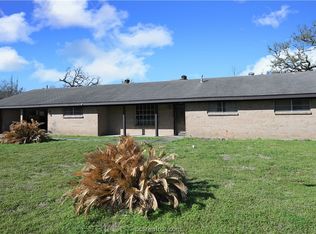 508 N Hearne St NW, Franklin, TX 77856