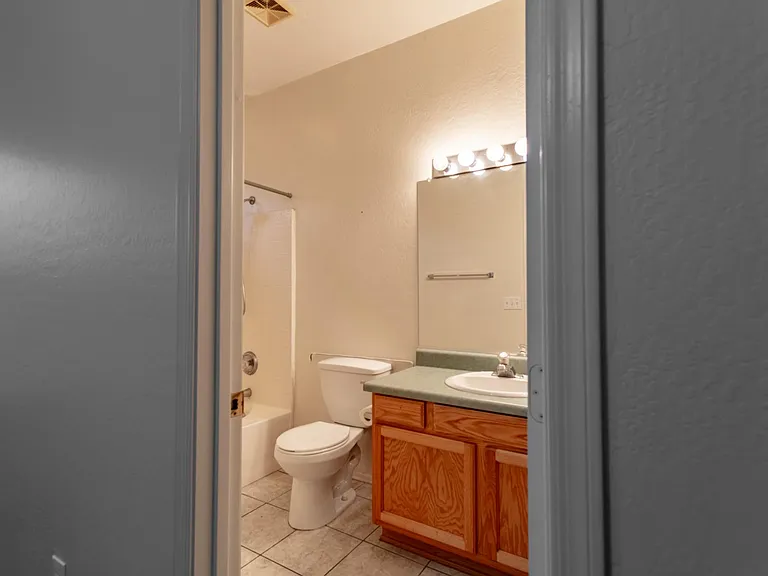8802 E University Dr — Photo 11