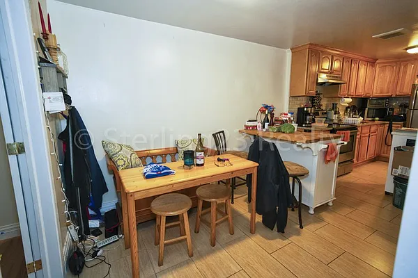 Rented by Sterling Realty Solution Inc | media 6