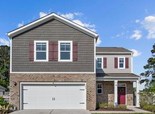 304 Airlie Vista Ln, Surf City, NC 28445