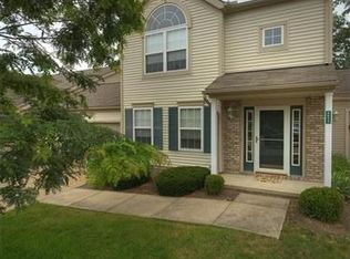 8854 Robinwood Ter, Macedonia, OH
