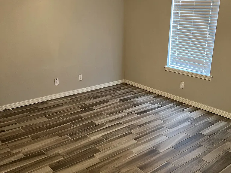 812 Hardy Springs Cir #C — Photo 7