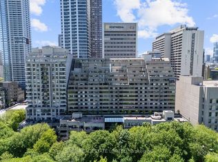 360 Bloor St E #209, Toronto, ON M4W3M3
