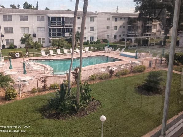 1875 Sunny Dr #G32