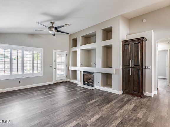 3rd image of 7921 W MELINDA Lane