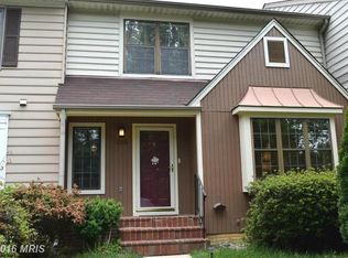 10222 Roberts Common Ln, Burke, VA 22015