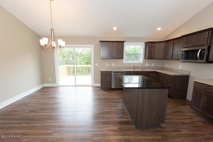 1st image of 5852 Birdsong Ct