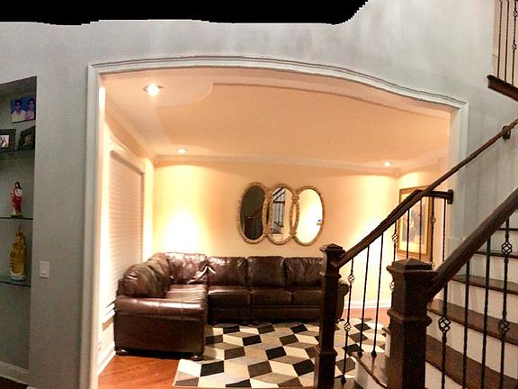2nd image of 2727 Sweetbroom Ct