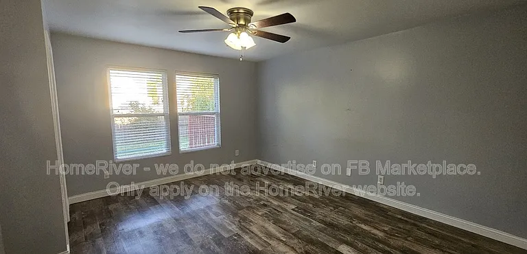 2139 Bridlewood Dr — Photo 4