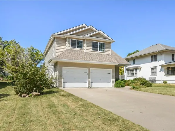 409 S 1st St, Odessa, MO 64076