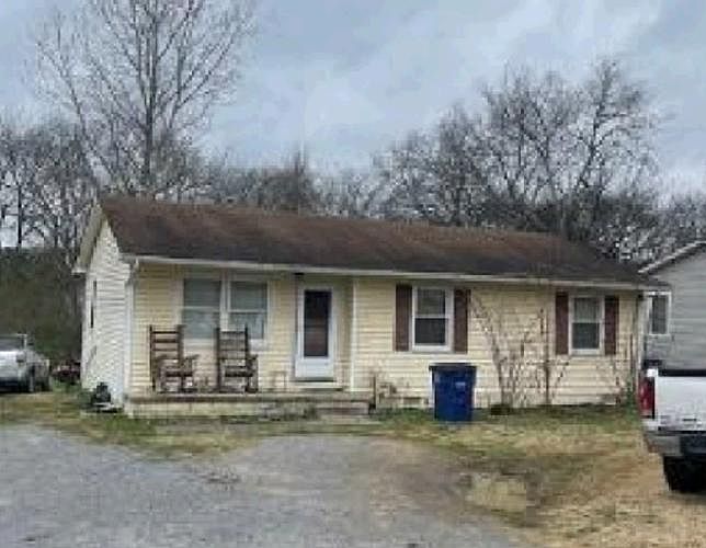 1st image of 101 Earnhart St