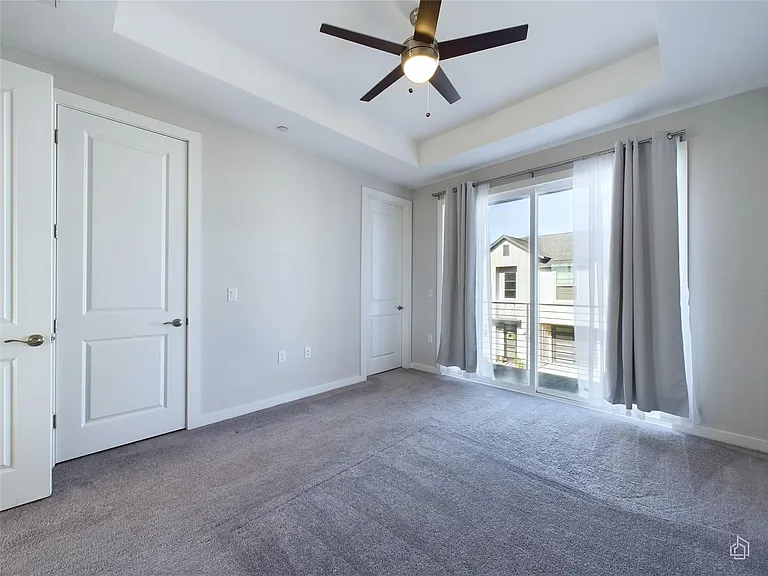 12001 Vista Parke Dr #904 — Photo 9