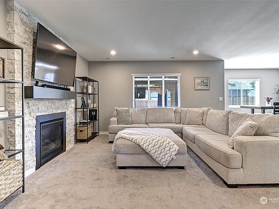 3rd image of 8636 54th Street NE