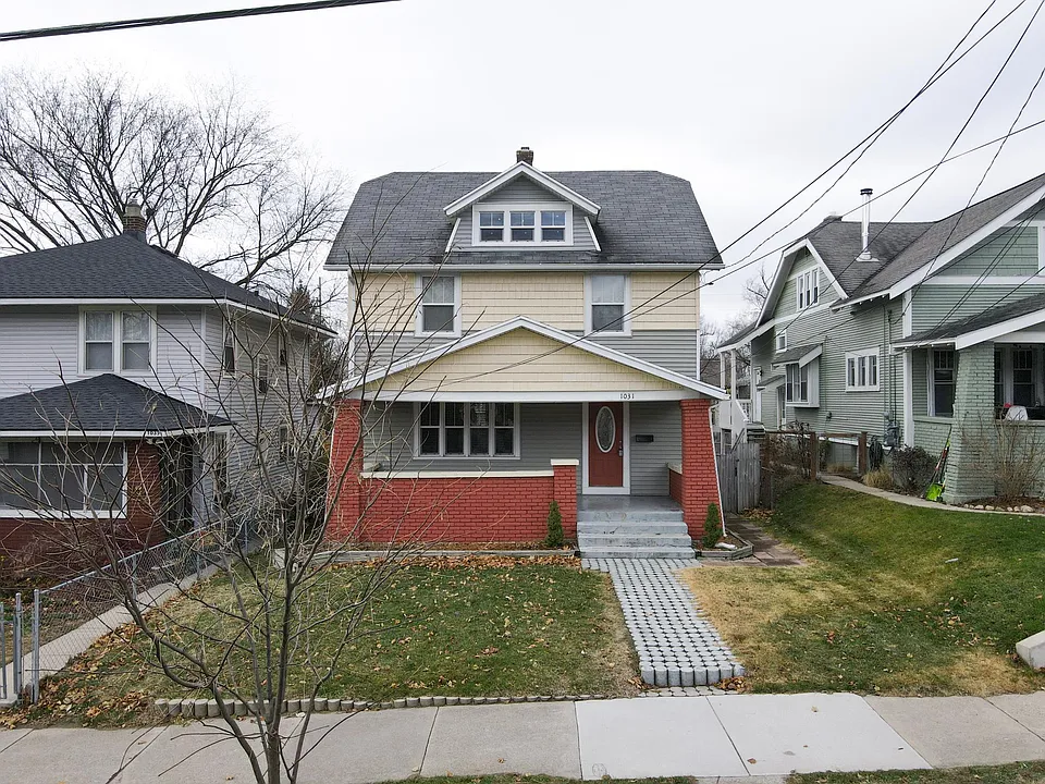 1031 Benjamin Ave SE