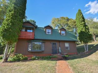 3865 Lake Logan Rd, Canton, NC 28716