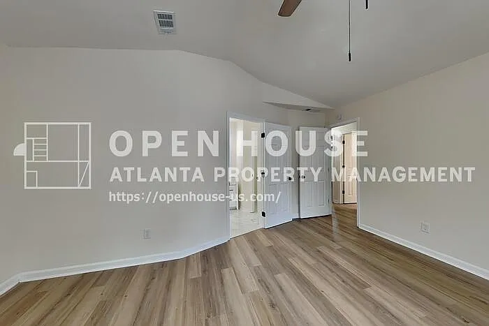 1110 Lake Dr — Photo 10