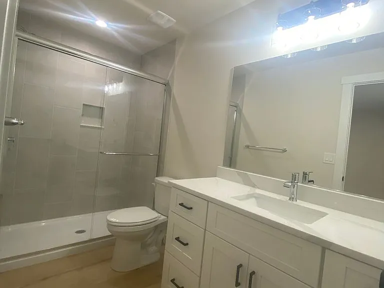 3013 E 36th Ave — Photo 16