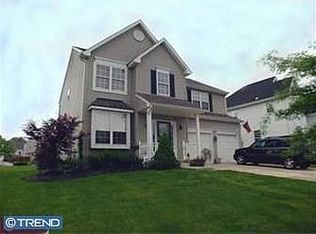 22 Woodyfield Ln, Delran, NJ 08075
