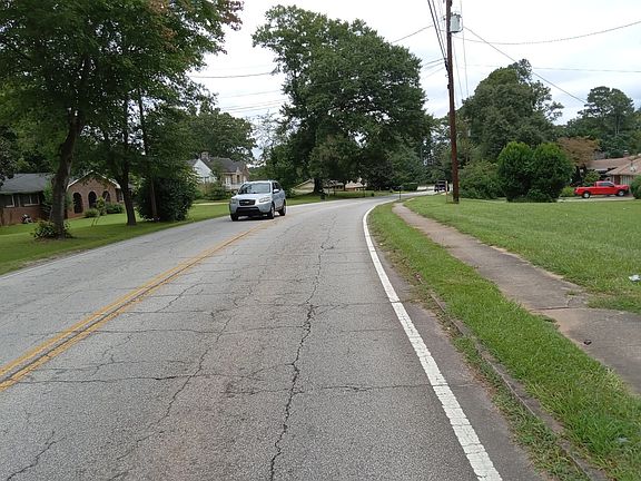 5th image of 512 S Indian Creek Dr