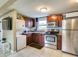 (Undisclosed Address), Fort Lauderdale, FL 33311