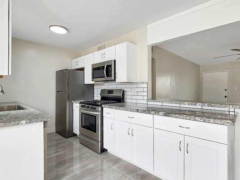 1216 E Desert Park Ln — Photo 9