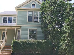 153 N Center St, Naperville, IL 60540