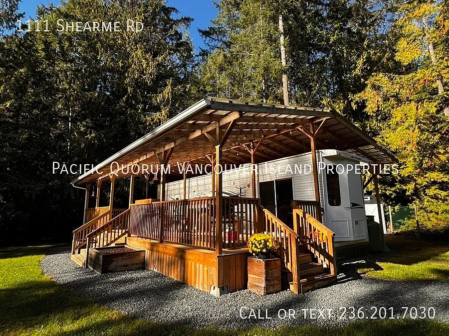 1111 Shearme Rd photo 1