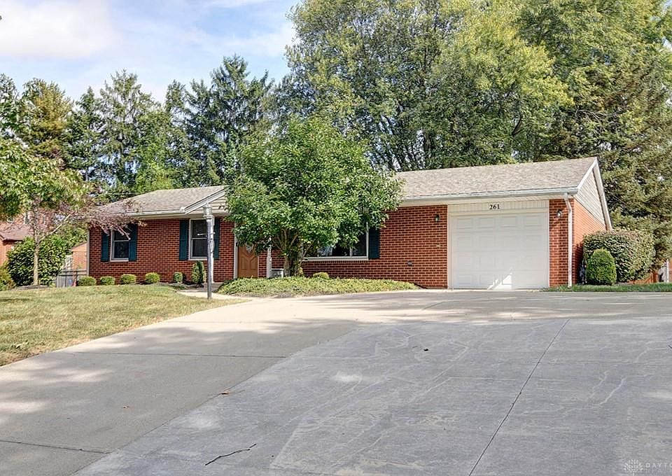 1st image of 261 Detroit Blvd