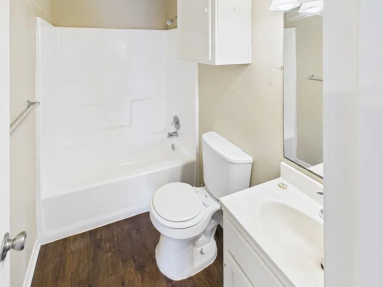 2411 Jaguar Dr #D — Photo 6