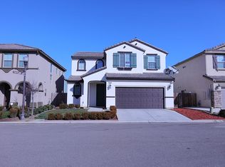 3569 Taylor Ln, Clovis, CA 93619