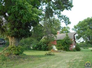 2824 NW Rochester Rd, Topeka, KS 66617