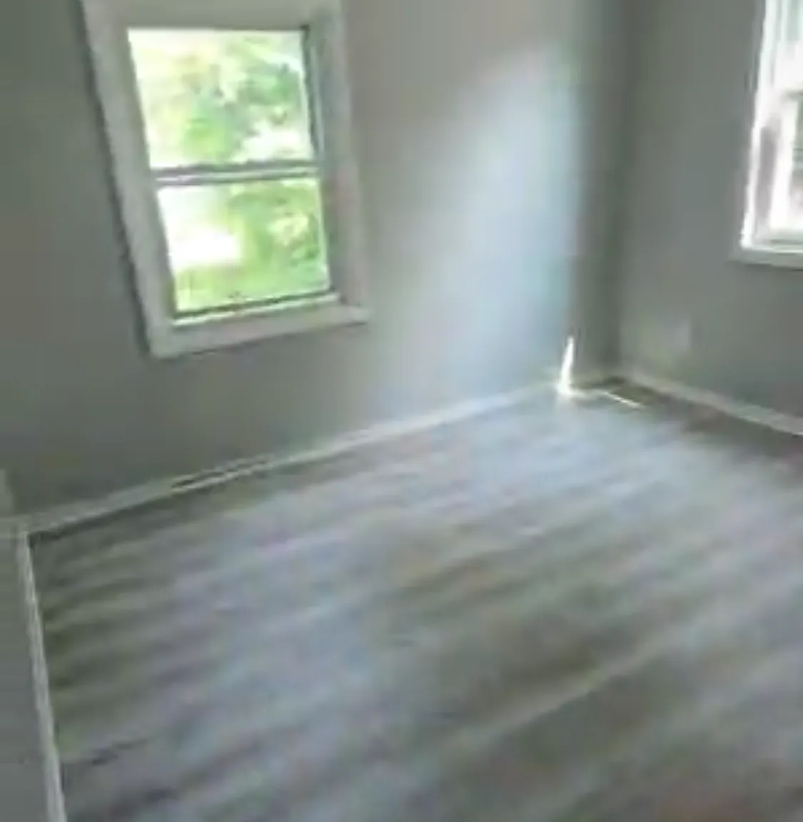 3 bed, 1100 sqft, $2,100 — Photo 3