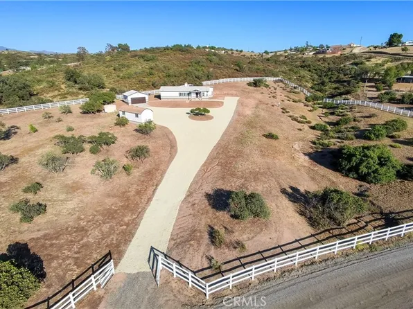 40705 Calle Vecina, Temecula, CA 92592