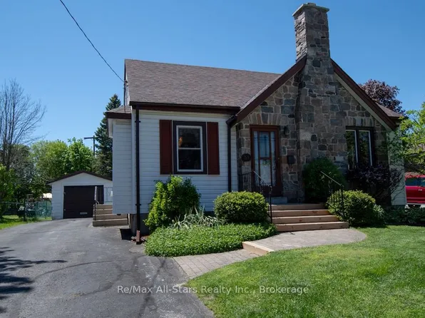 31 Adelaide St S, Kawartha Lakes, ON K9V 3J6