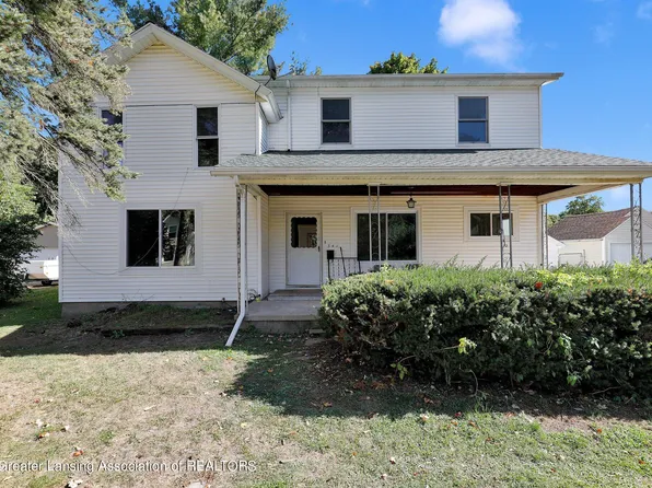 341 Pleasant St, Charlotte, MI 48813