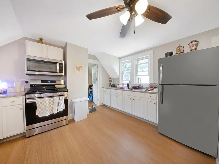 45-47 Garfield St #45 — Photo 3