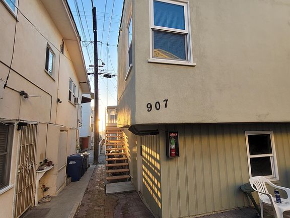 2nd image of 907-915 Monterey Blvd