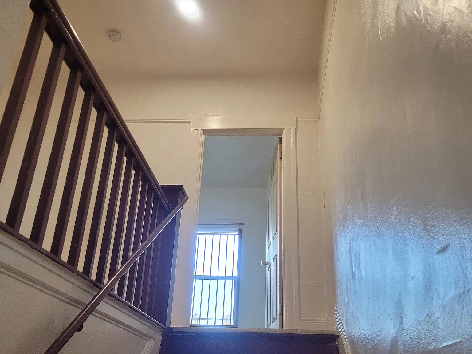 2 bed, 450 sqft, $1,600 — Photo 2