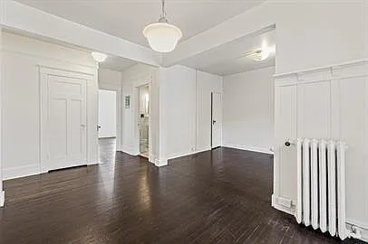 Adams Apartments — Photo 8