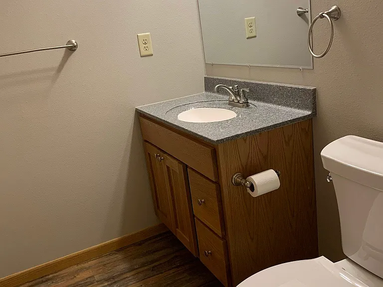 1409 E Sioux Ave #1 — Photo 9