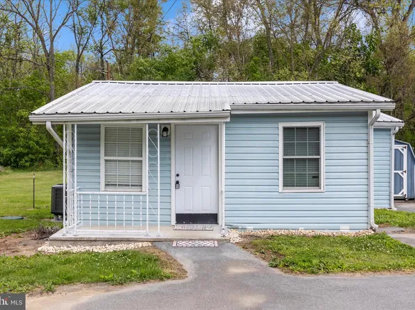 15442 Falling Waters Rd, Williamsport, MD 21795