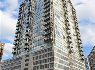 653 N Kingsbury St APT 704, Chicago, IL 60654