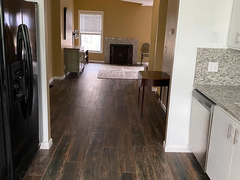 759 W 13th St #7 — Photo 8