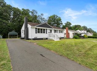 230 Green Rd, Manchester, CT 06042