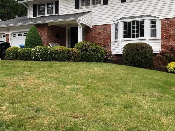 7740 Carrleigh Pkwy, Springfield, VA 22152