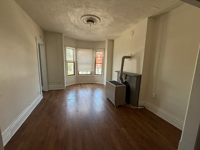 5 Hill St #2 — Photo 2