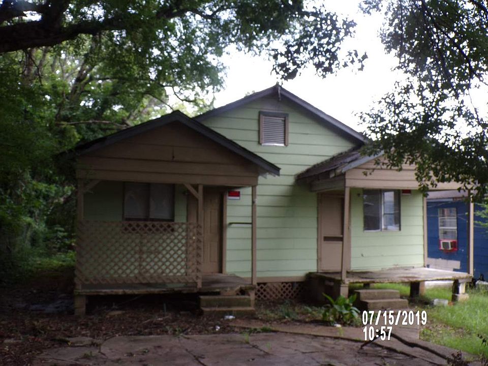 2nd image of 920 Craft St #920