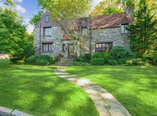 70 Caterson Ter, Hartsdale, NY 10530