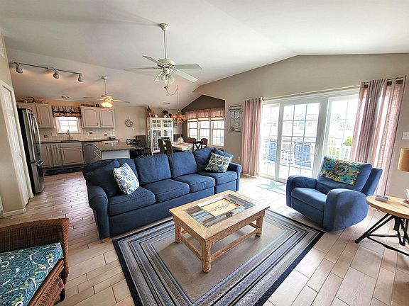 5th image of 3331 Central Ave #2
