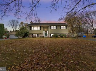 608 W Pothouse Rd, Phoenixville, PA 19460